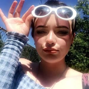 Meet your Posher, Sareth